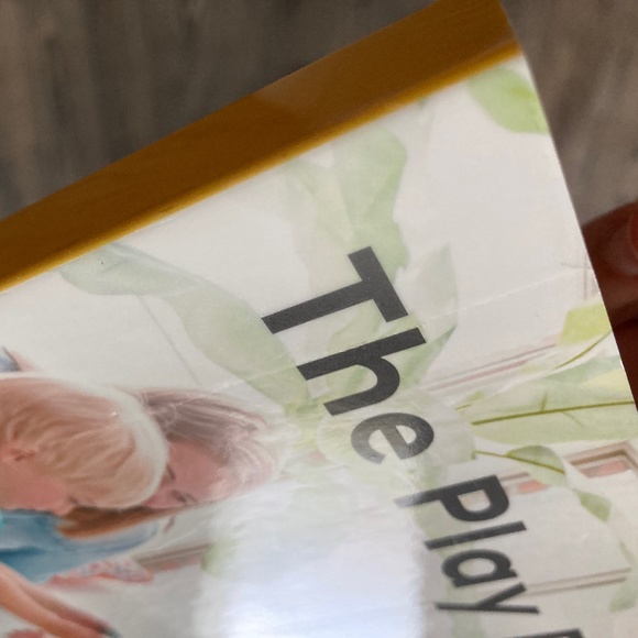 Lovevery Car Ramp with Cars and a Book - Picture 6 of 7